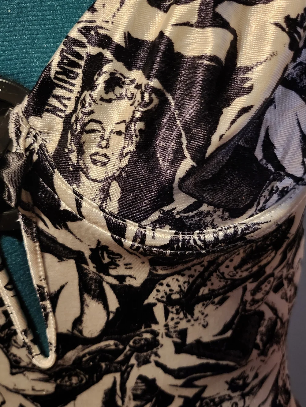 Used Black And White Marilyn Monroe Shapewear - Picture 3 of 12